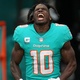 Ex-esposa acusa astro da NFL de tentar socar sua barriga durante gravidez