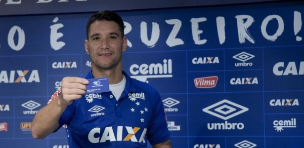 Agora só falta o nome no BID para Thiago Neves ter condições de estrear no Cruzeiro - Washington Alves/Light Press/Cruzeiro