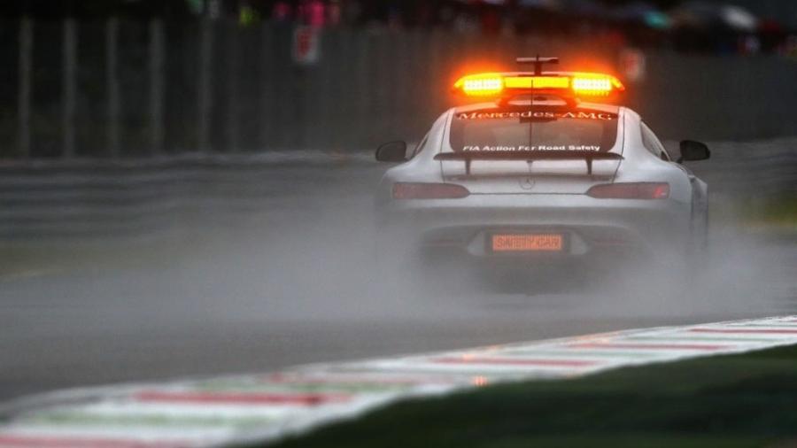 Safety Car faz reconhecimento da pista de Monza na chuva - Dan Istitene/Getty Images