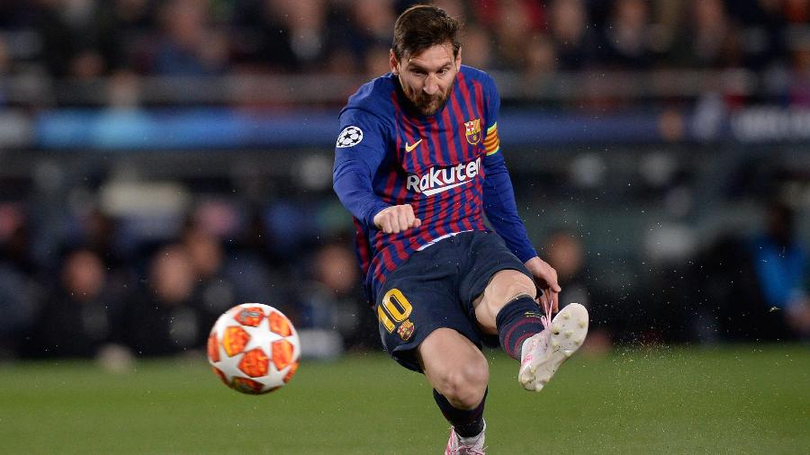 Lionel Messi em ação durante o jogo entre Barcelona e United - Pau Barrena/AFP