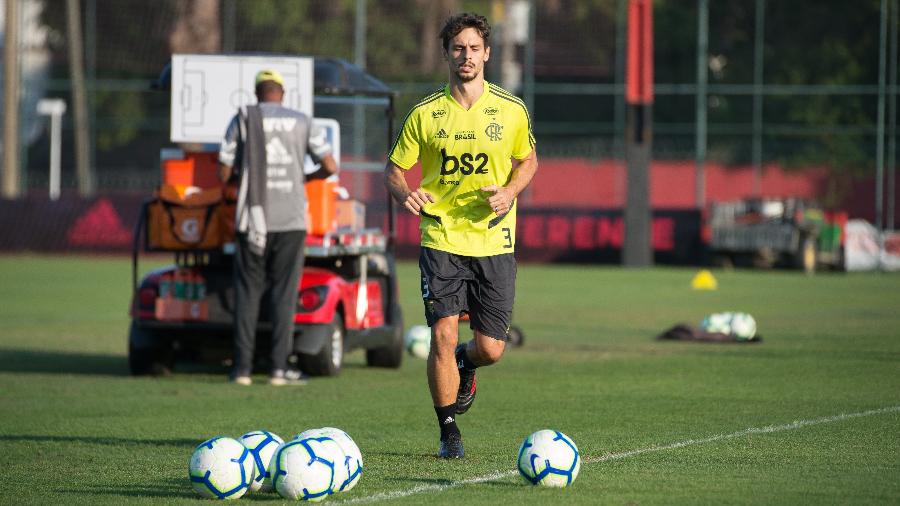 Zagueiro Rodrigo Caio se recuperou de lesão na coxa - Alexandre Vidal/Flamengo