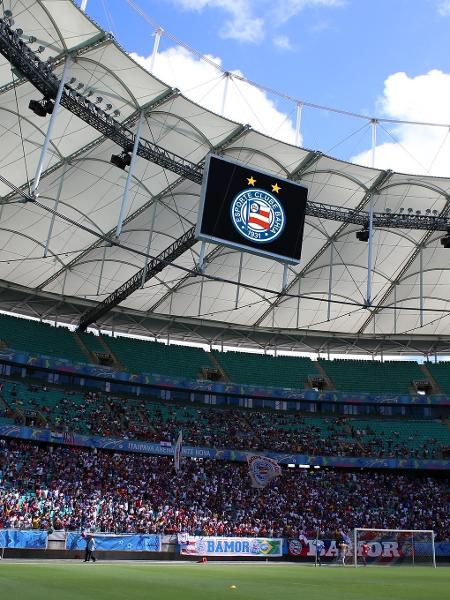 Torcida do Bahia comparece à Fonte Nova para acompanhar treinamento - Felipe Oliveira / EC Bahia