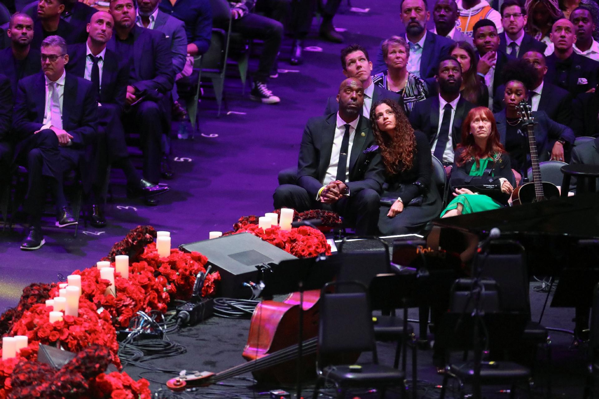 Kobe e Gianna: Cerimônia memorial emociona com fala de Vanessa Bryant e ...
