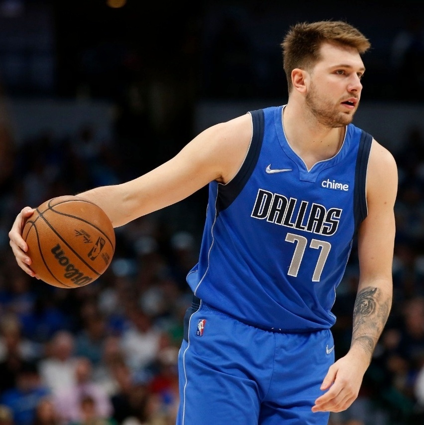 Resumo da NBA: Mavs vence jogo, mas perde Luka Doncic