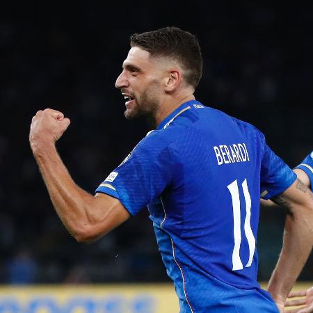 Berardi comemora após marcar pela seleção na Itália contra Malta, pelas Eliminatórias da Euro