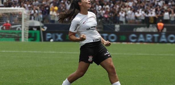 Gol de Duda garante tricampeonato da Supercopa para o Corinthians.