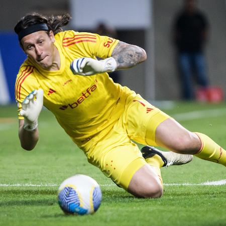 Cássio durante a partida entre Cruzeiro e Bragantino