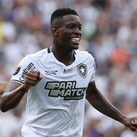 Luiz Henrique comemora após marcar para o Botafogo na final da Libertadores contra o Atlético-MG Luiz Henrique comemora após marcar para o Botafogo na final da Libertadores contra o Atlético-MG
