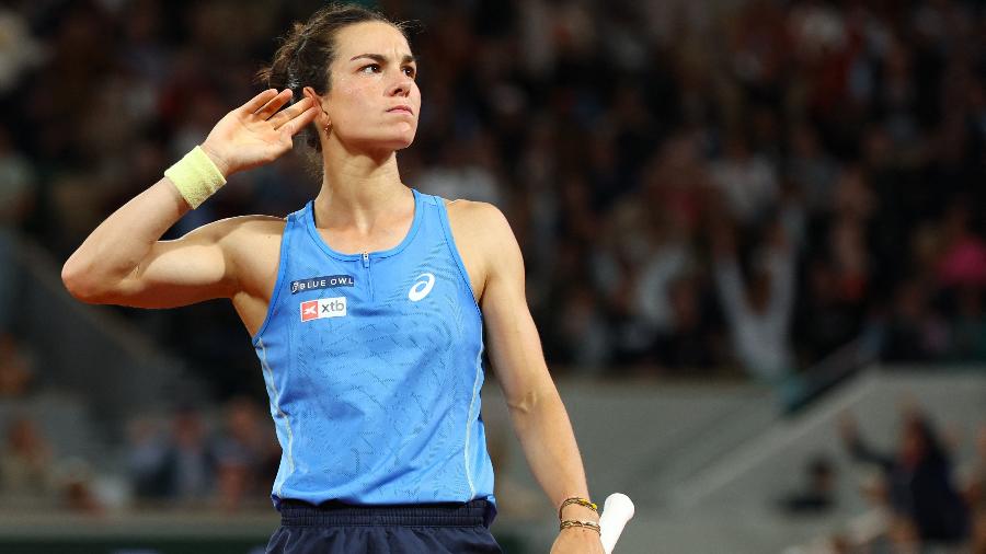 Lois Boisson nas quartas de final de Roland Garros em 2025 Lois Boisson nas quartas de final de Roland Garros em 2025