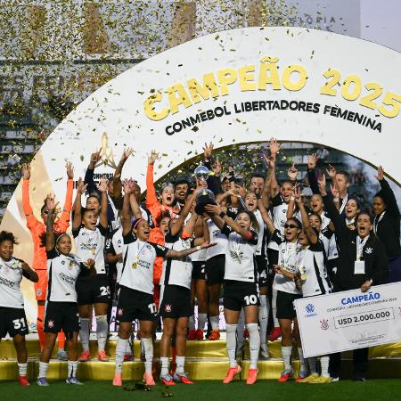 Corinthians comemora hexacampeonato da Libertadores Feminina