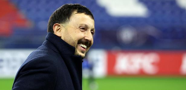 No River, dirigente que afundou finanças do Olympique contrata loucamente