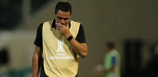 Técnico do Tricolor começou a Libertadores com dura derrota contra o Talleres