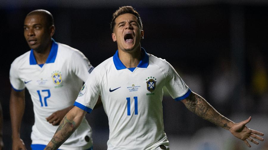 Coutinho comemora gol do Brasil contra a Bolívia - Pedro Martins / MoWA Press