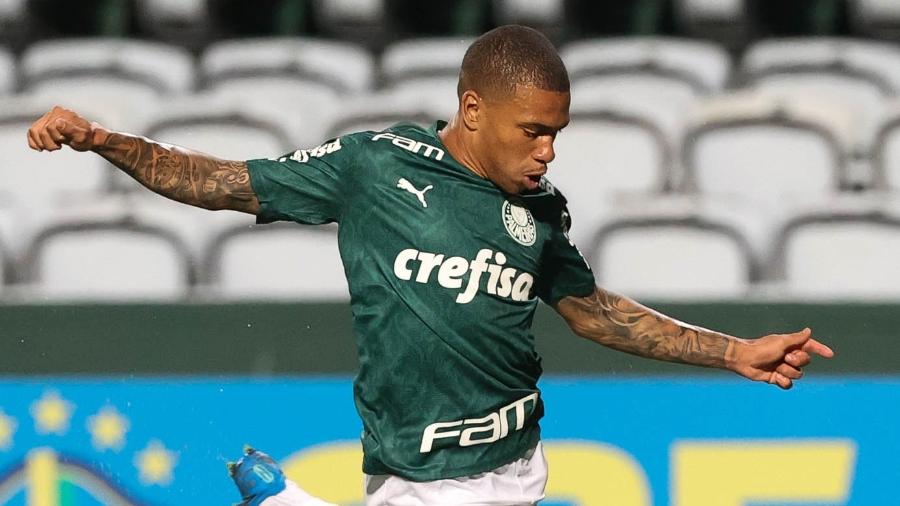 Lucas Esteves em jogo do Palmeiras contra o Coritiba - Cesar Greco/SE Palmeiras