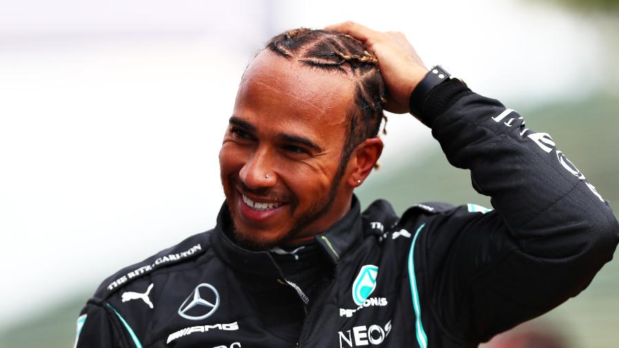 Hamilton, que está na Mercedes desde 2013 e quer mais uma renovação de contrato com a equipe alemã - Formula 1 via Getty Images