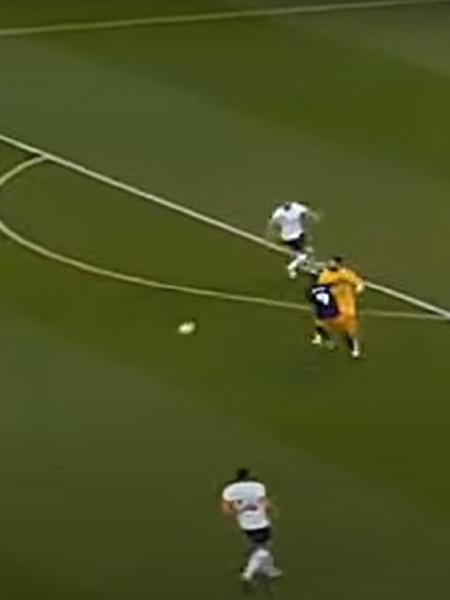 Lloris colide com Wilson e sofre gol por cobertura em Tottenham 1 x 2 Newcastle - Reprodução