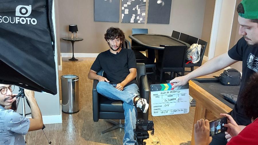 Gustavo Scarpa concede entrevista a equipe de documentário - Diego Iwata/ UOL 