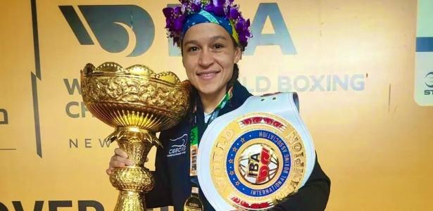 Bia Ferreira: campeã e melhor atleta do Mundial de boxe, em Nova Déli (Índia)