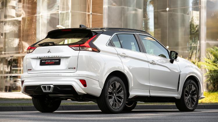 Eclipse Cross R, no modelo de rua