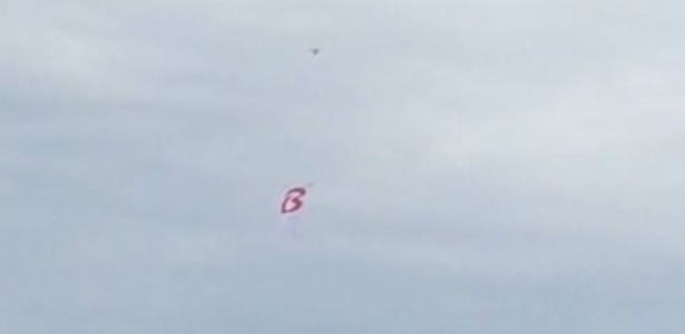 Drone com "fantasma da B" sobrevoa o Beira-Rio durante Inter x Cruzeiro - Reprodução