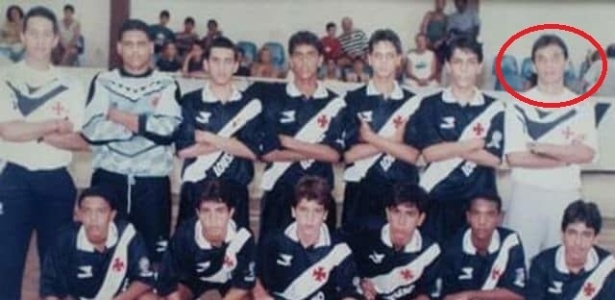 Zé Ricardo como técnico de futsal da base do Vasco na década de 1990 - Arquivo Pessoal
