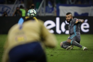 Atletas do Cruzeiro sabiam que Muralha só cairia para um lado nos pênaltis