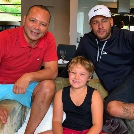 Neymar posta foto com pai e filho no Dia dos Pais - Reprodução