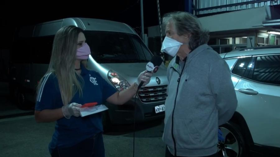 Técnico Jorge Jesus, do Flamengo, desembarcou no Brasil na noite desta sexta-feira - Reprodução FlaTV