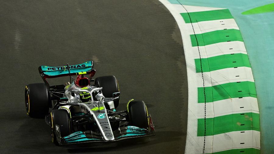 Lewis Hamilton caiu no Q1 no treino classificatório do GP da Arábia Saudita de Fórmula 1 - Andrej Isakovic/AFP