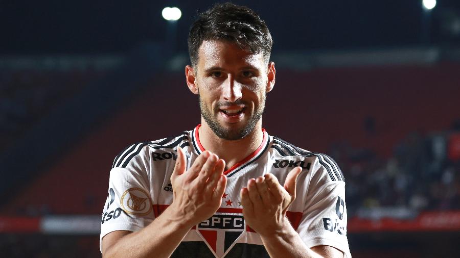 Calleri, jogador do São Paulo, comemora o gol contra o Ceará, pelo Brasileirão - Marcello Zambrana/AGIF