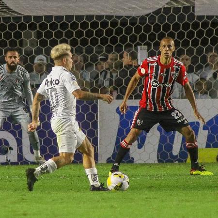 São Paulo e Santos ainda não afastaram completamente a possibilidade de rebaixamento no Brasileirão - Fernanda Luz/AGIF