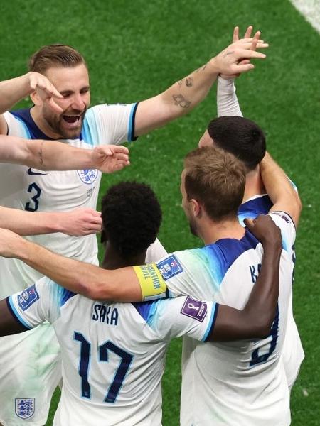 Jogadores da Inglaterra comemoram gol de Harry Kane na Copa do Mundo - Alexander Hassenstein/Getty Images