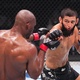 Lobo de volta! Chimaev enfrenta Whittaker na luta principal do UFC Arábia Saudita