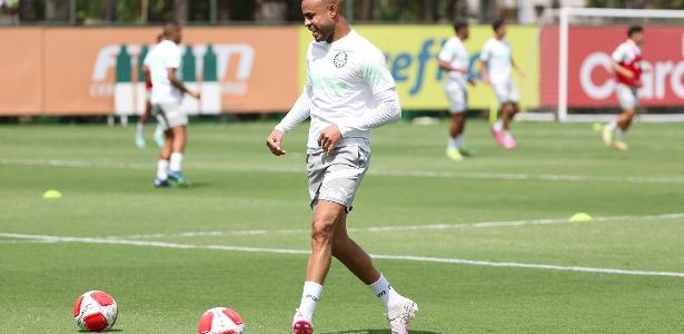 Retorno de Mayke permite a Abel contornar ausência de Gómez no Palmeiras