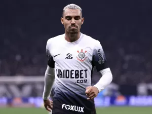 Matheuzinho supera desconfiança e vira dono da lateral direita no Corinthians