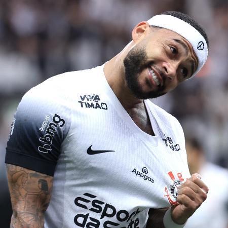 Memphis comemora gol marcado pelo Corinthians contra o Sport no Brasileirão Memphis comemora gol marcado pelo Corinthians contra o Sport no Brasileirão