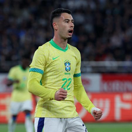 Gabriel Martinelli comemora gol da seleção brasileira, em jogo contra o Japão