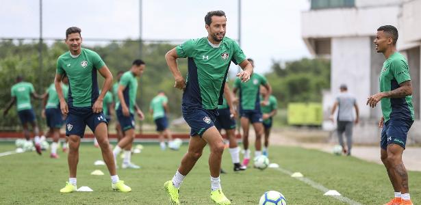 Fluminense | Ganso e Nenê vivem momentos diferentes na relação com a torcida