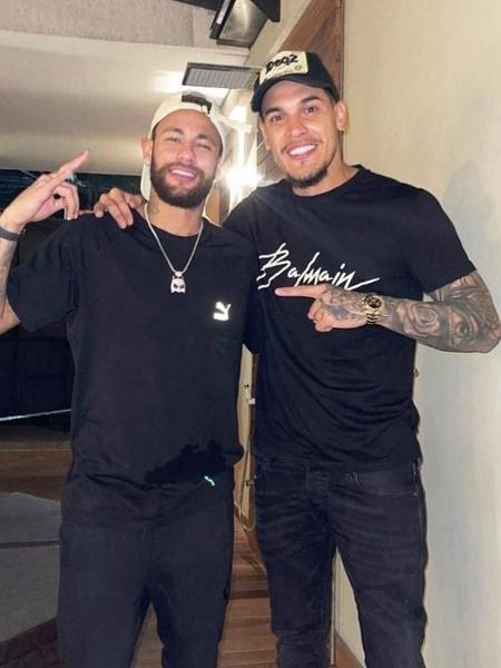 Neymar e Gustavo Gómez  - Reprodução/Instagram