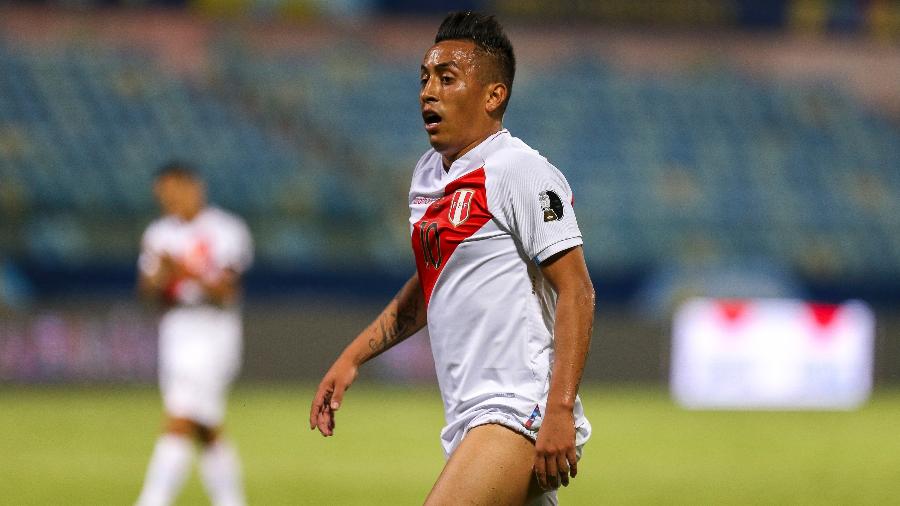 Christian Cueva foi titular do Peru na vitória contra a Colômbia na Copa América - Heber Gomes/AGIF