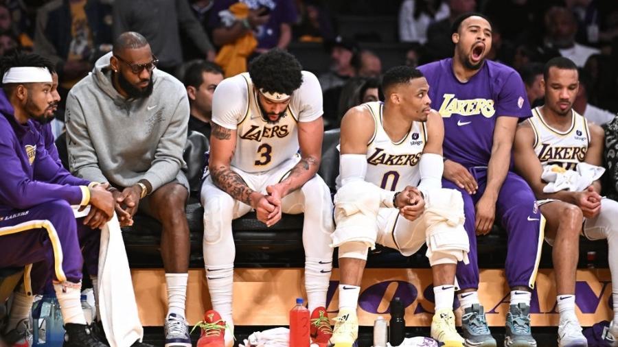 LeBron, Anthony Davis e Westbrook ficaram abaixo da crítica, e Lakers tiveram temporada de dar sono - Wally Skalij/Los Angeles Times via Getty Images