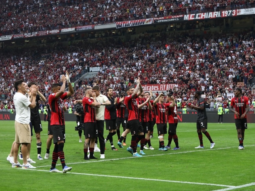 SBT escala Cleber Machado pela primeira vez em jogo da Champions League  (Milan x PSG) : r/futebol