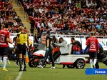 Zagueiro desmaia em campo e jogo é suspenso no Campeonato InglêsJogada 10