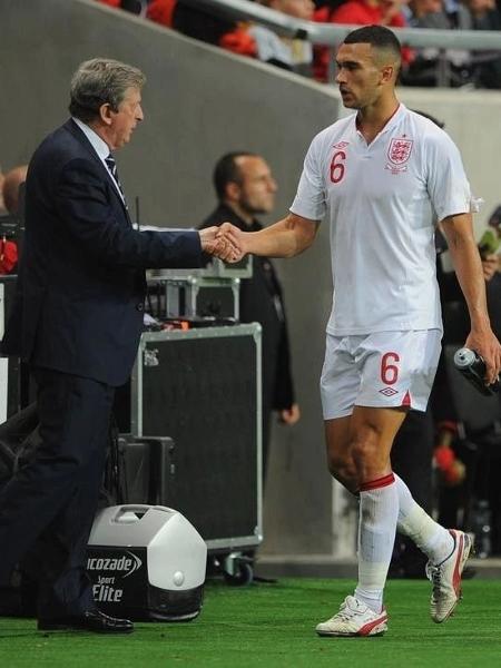 Steven Caulker defendeu a Seleção Inglesa em 2012 - Reprodução LinkedIn/Steven Caulker