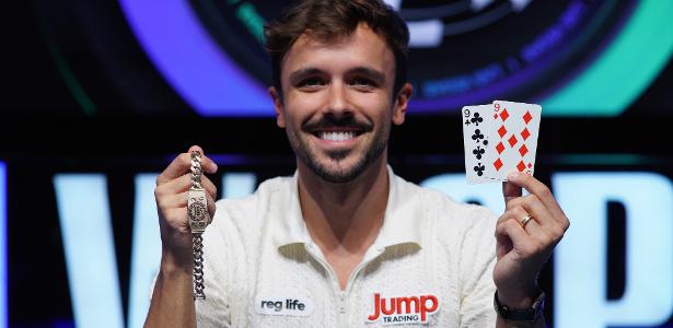 Brasileiro leva R$ 14 milhões ao vencer torneio mundial de pôquer em Vegas