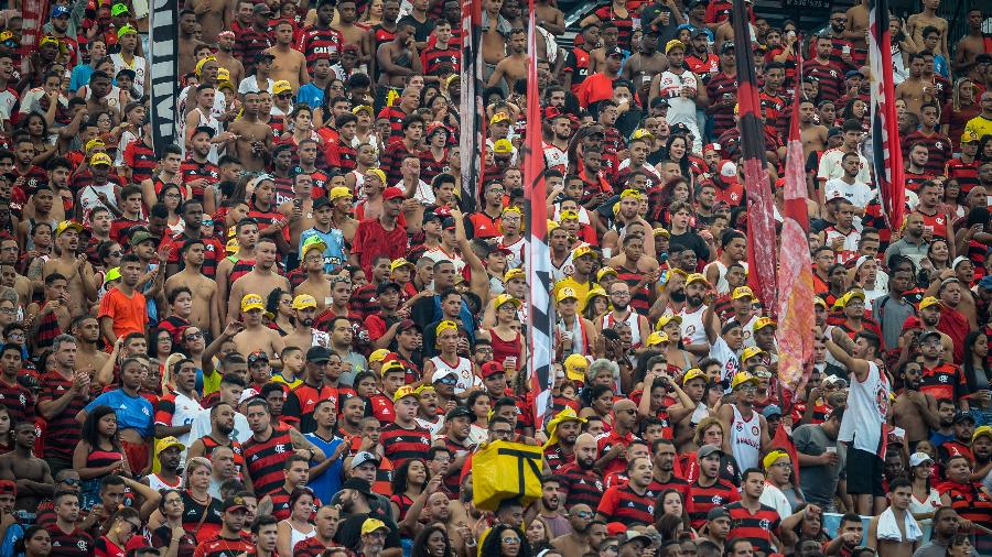 A torcida do Flamengo poderá colecionar cromos sobre a história do clube - Alexandre Vidal Fotógrafo
