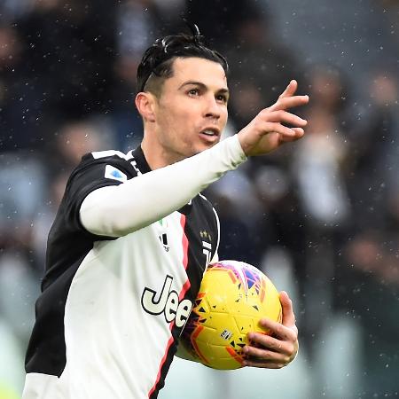 Cristiano Ronaldo comemora após marcar gol da Juventus - Massimo Pinca/Reuters