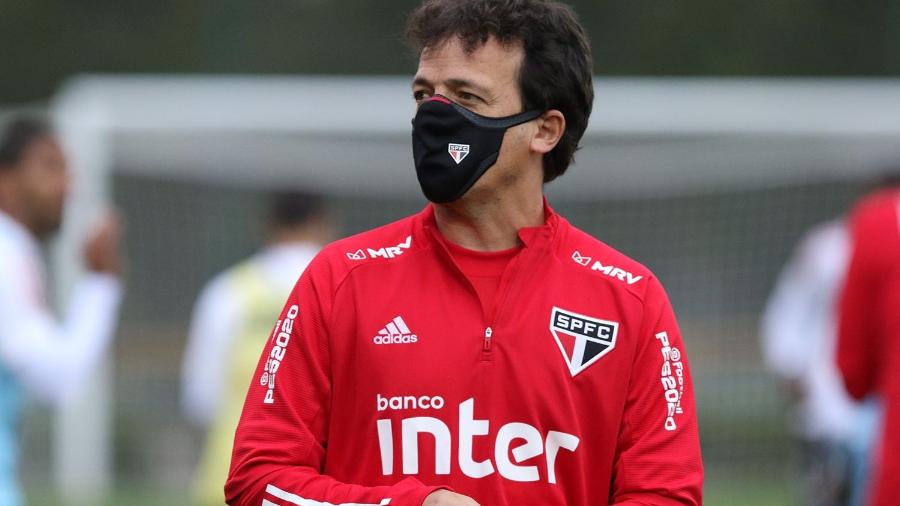 Fernando Diniz é pressionado pelo recente trabalho à frente do São Paulo em 2020 - Rubens Chiri / saopaulofc.net
