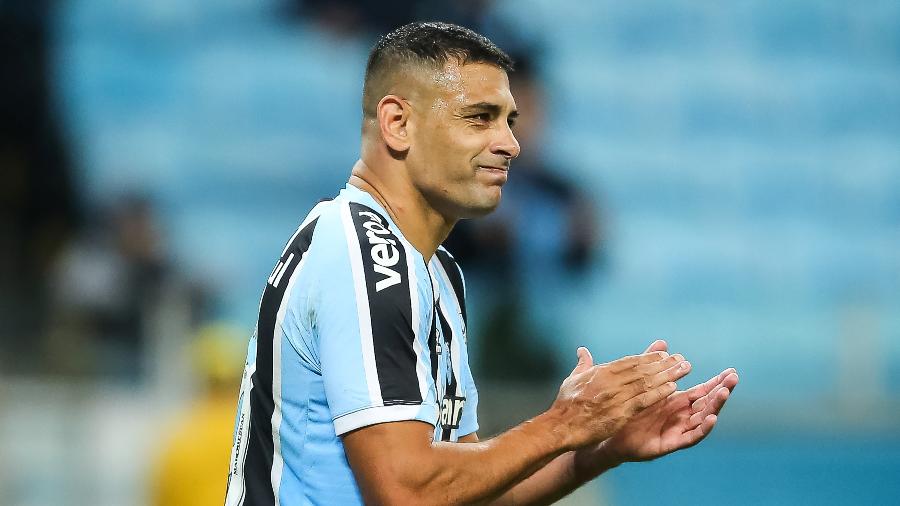 Diego Souza durante mais um empate do Grêmio na Série B 2022, no duelo contra o Criciúma, na Arena - Pedro H. Tesch/AGIF