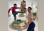 Georgina chega ao Qatar e posa com boneco gigante de CR7; veja - Reprodução/Instagram